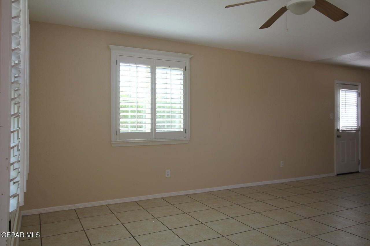 9145 Begonia Pl #B - Photo 4 of 46