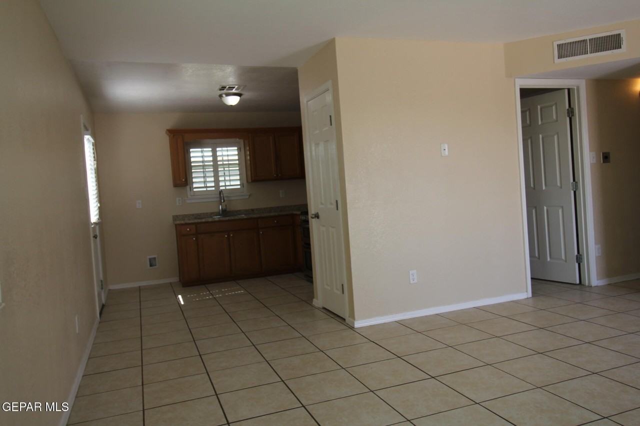 9145 Begonia Pl #B - Photo 6 of 46