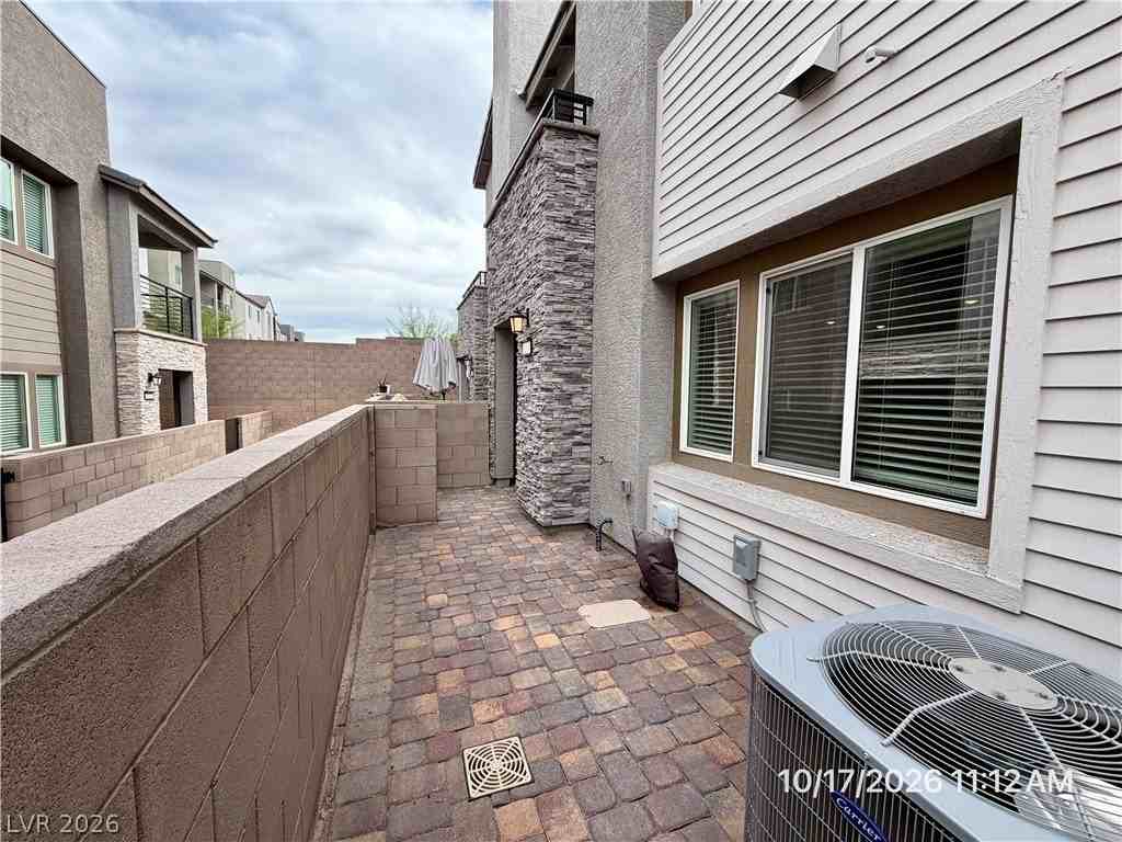 166 Hadley Heights Ct - Photo 4 of 50