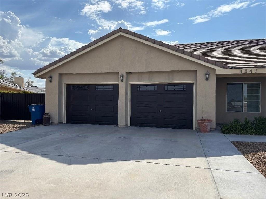 4541 N Campbell Rd - Photo 2 of 31