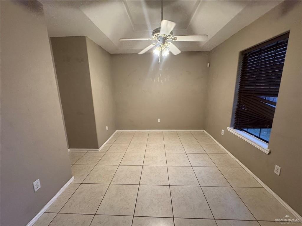 1723 Azalea St - Photo 2 of 8