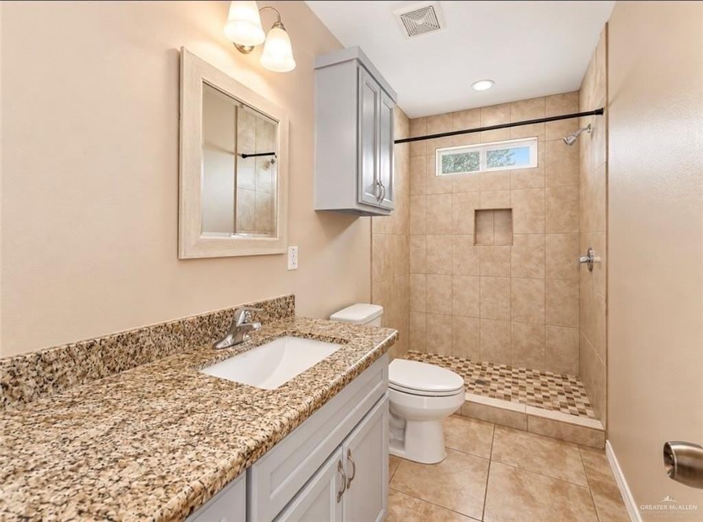 538 E Bowie Ave - Photo 6 of 12