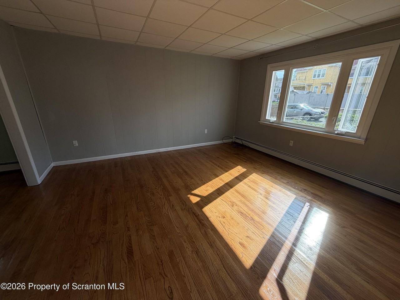 506 Hallstead St - Photo 5 of 31