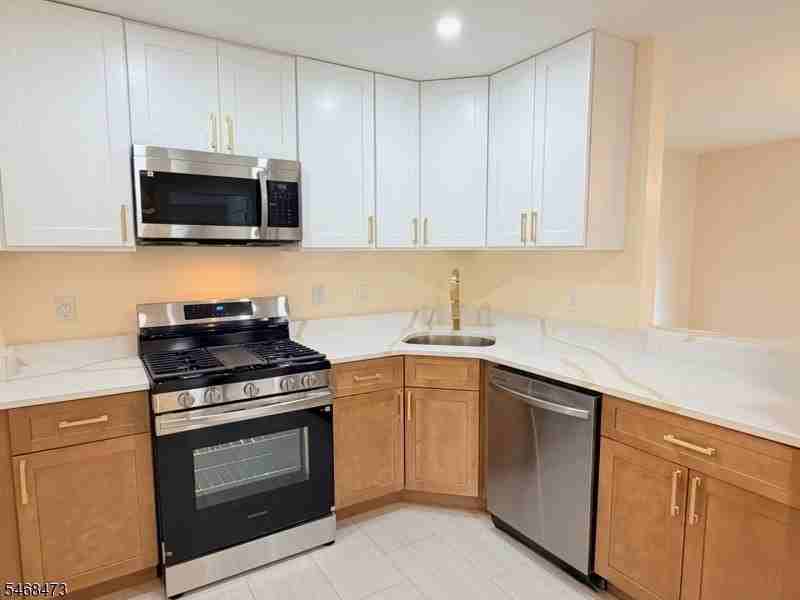 12 Rutgers Dr - Photo 6 of 29