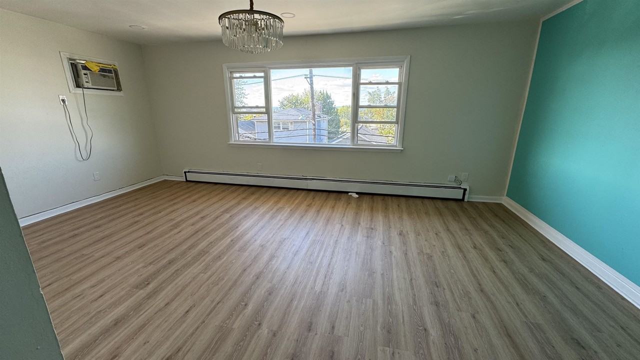 714 Liberty Ave #3 - Photo 2 of 15