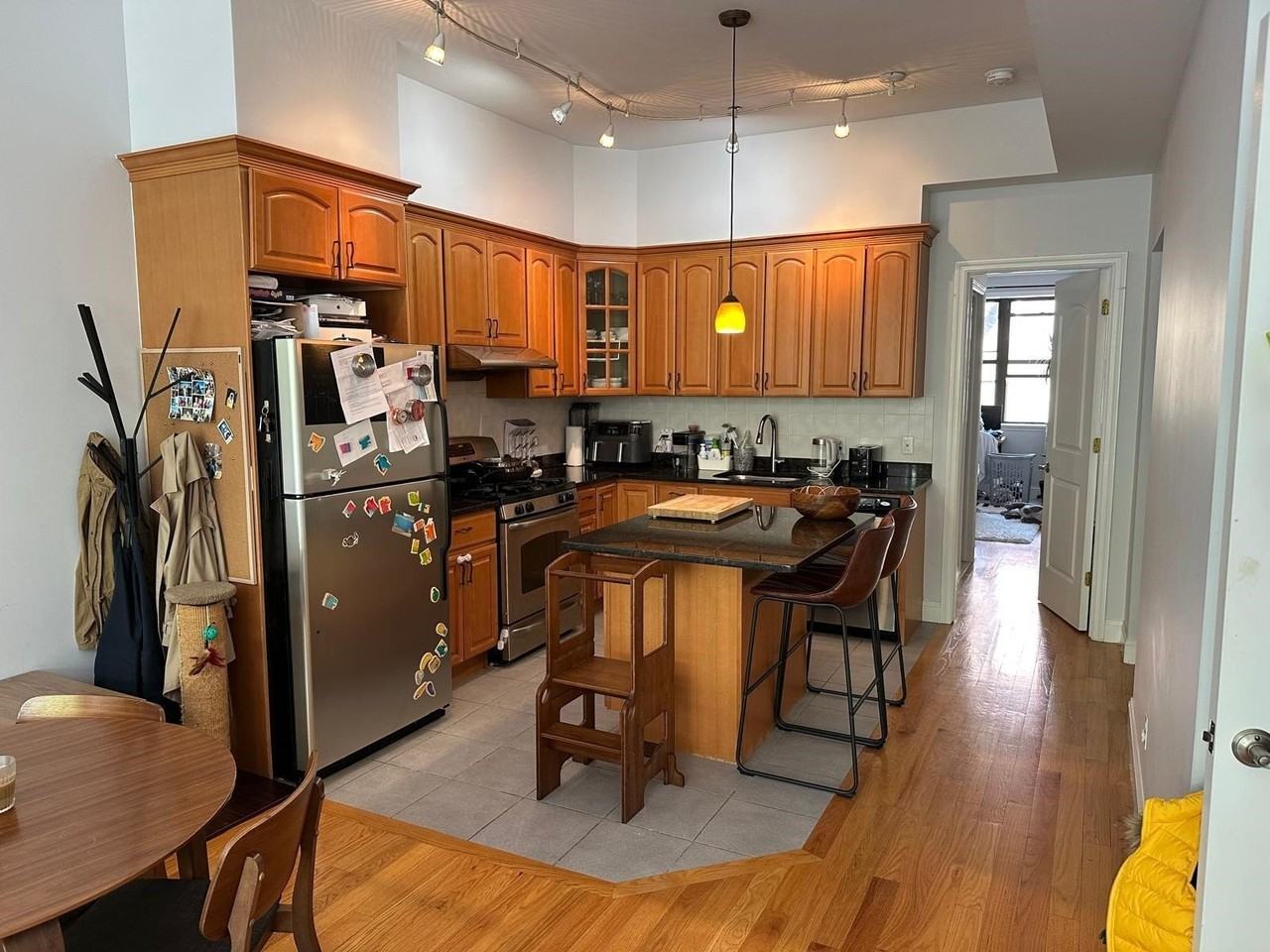 528 Garden St #1 - Photo 4 of 11