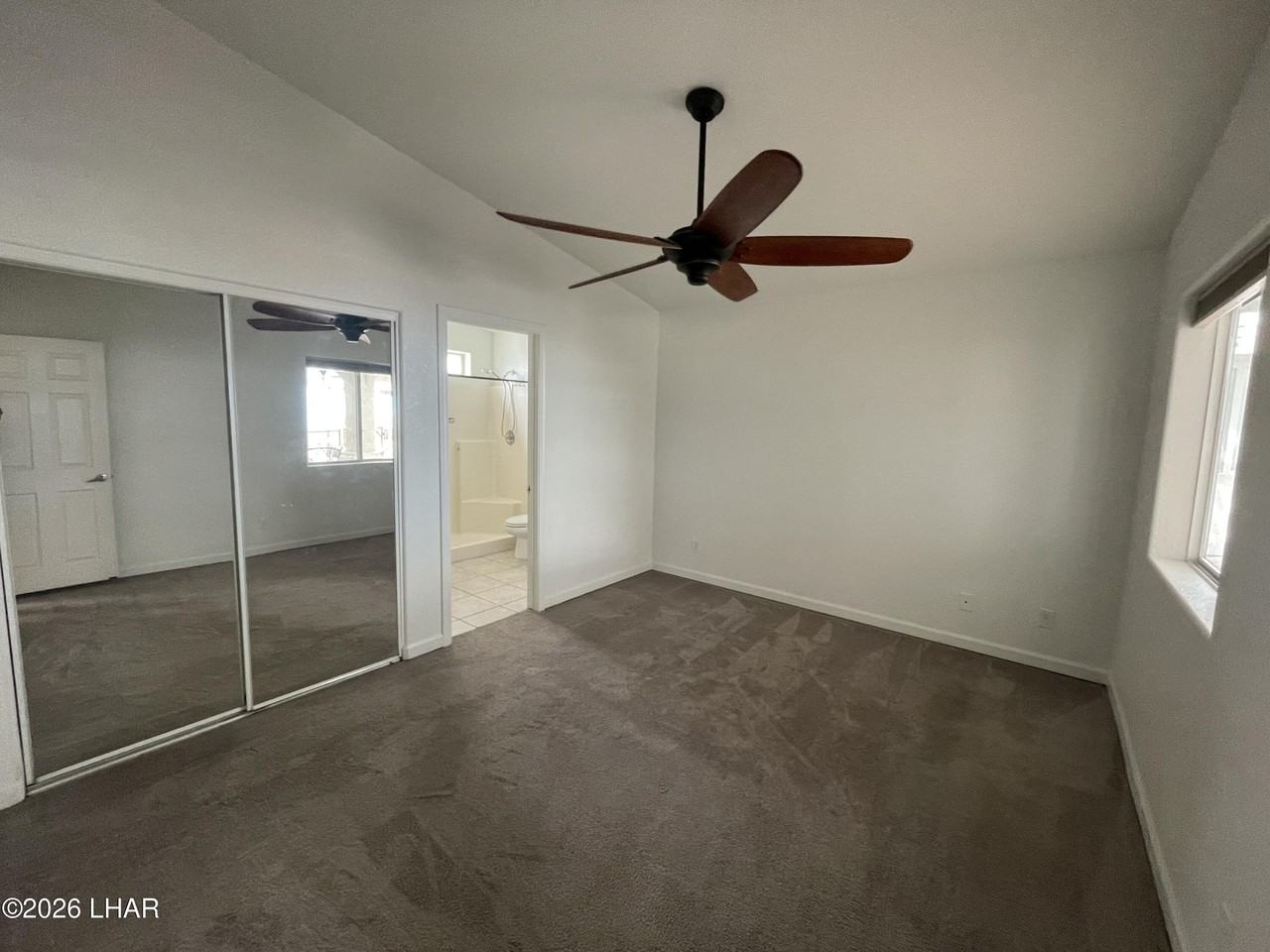 3011 Curtis Dr - Photo 3 of 18