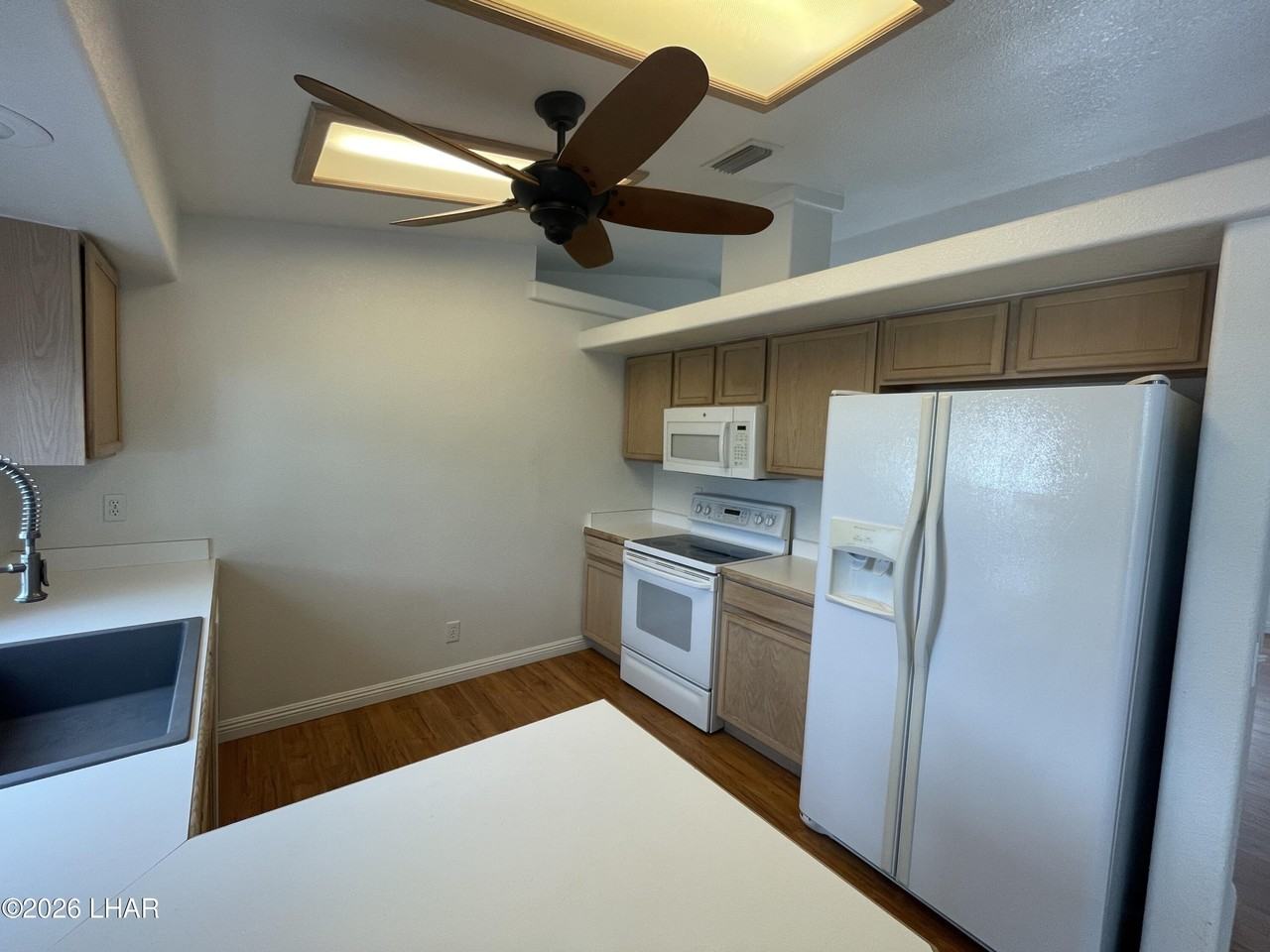 3011 Curtis Dr - Photo 6 of 18