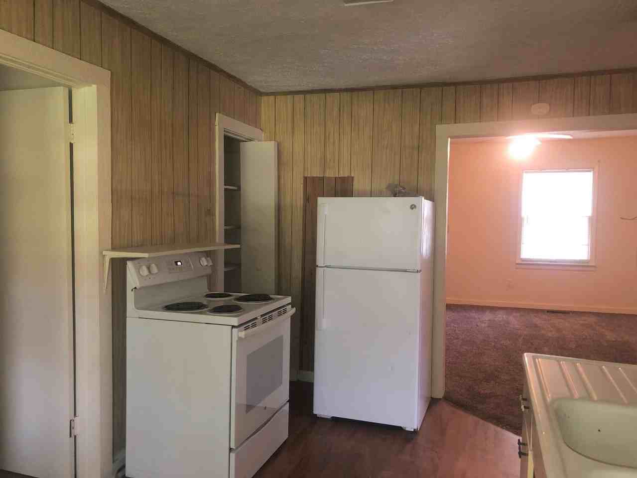 417 S Wooldridge Rd - Photo 7 of 9