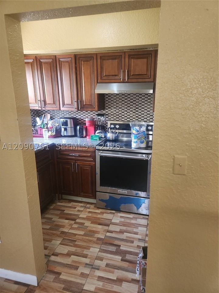 447 Nw 83rd St #447 - Photo 6 of 26