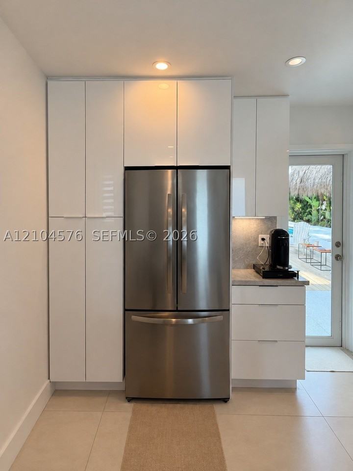 9755 Sw 54th St - Photo 7 of 19
