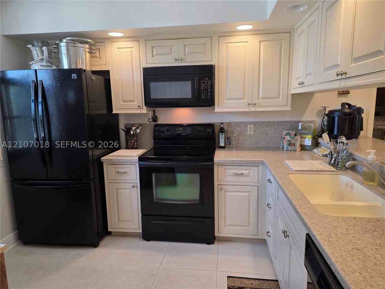 3716 Whitehall Dr #304 - Photo 5 of 23