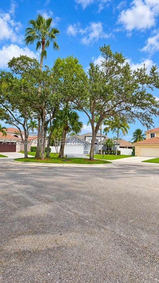 1559 Elm Grove Rd - Photo 4 of 31