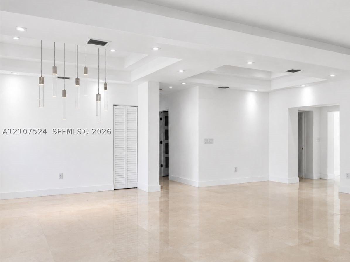 310 190th St - Photo 6 of 14
