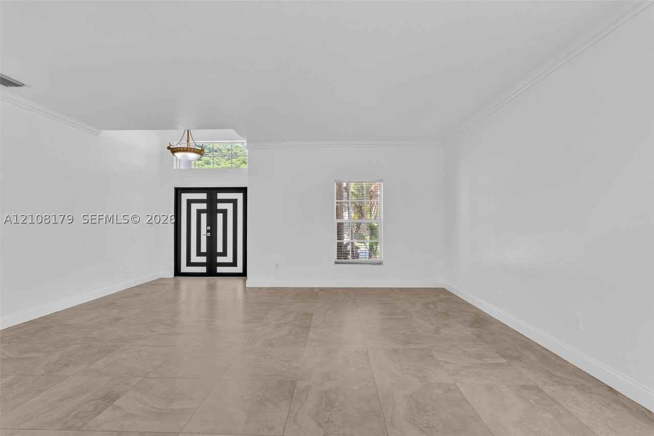 15854 Sw 14th Ct - Photo 3 of 45