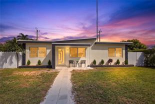 2551 Sw 53rd Ave - Photo 1 of 1