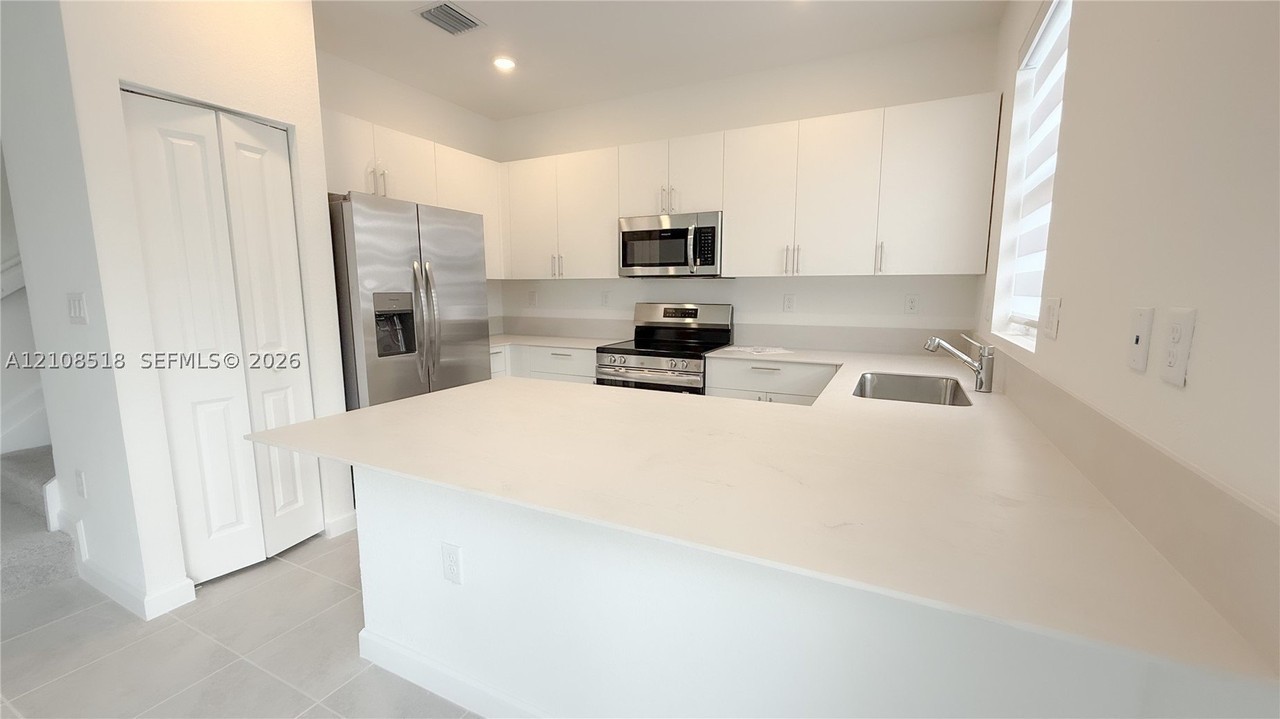 27733 Sw 155th Ct #27733 - Photo 3 of 23