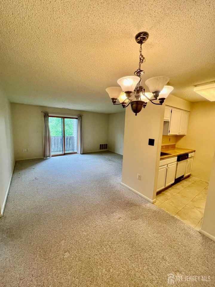 1317 Ravens Crest Dr - Photo 2 of 18