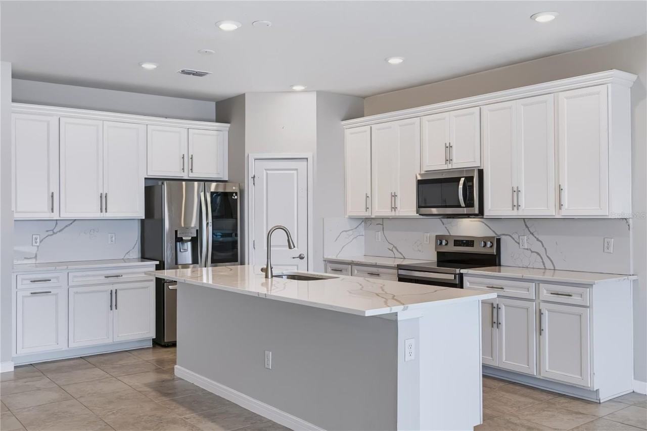 5214 Northern Flicker Dr - Photo 4 of 35