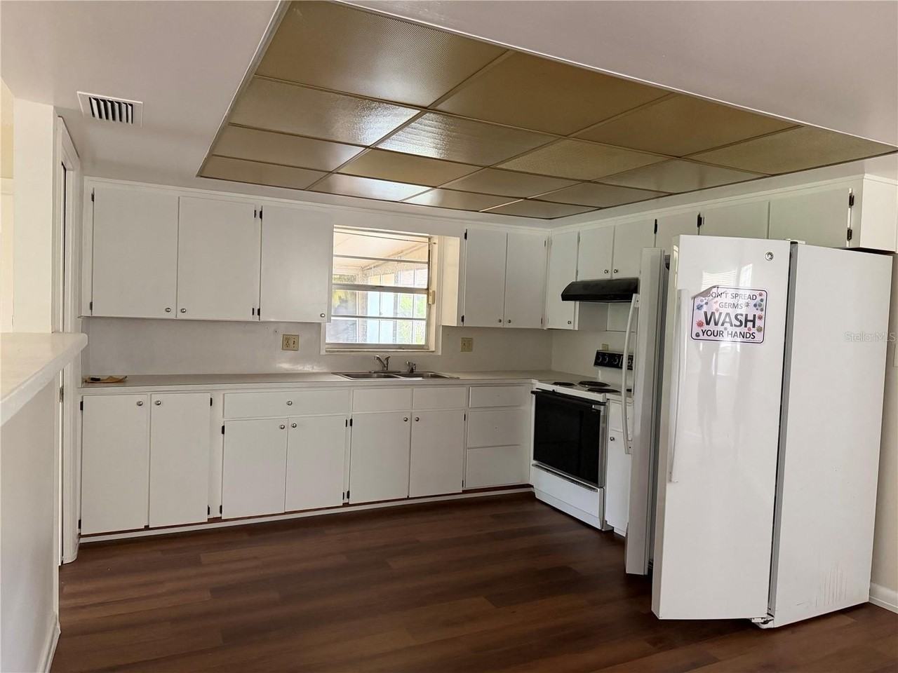 5613 Castle Oak Ct - Photo 2 of 27