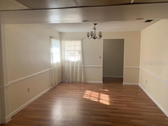 5613 Castle Oak Ct - Photo 4 of 27