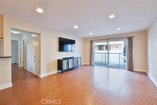 15th St #8 - Photo 7 of 8