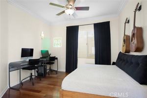 featured image of 14 Calle Serra