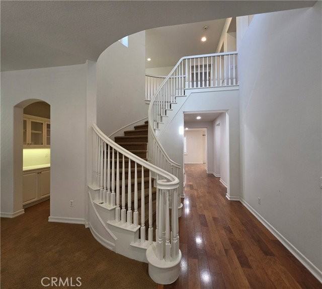 629 Oak Tree St - Photo 5 of 8
