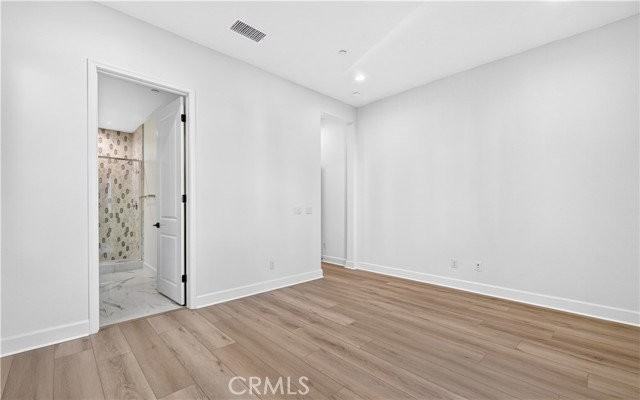108 Coldwater - Photo 4 of 8