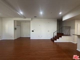 15024 Magnolia Blvd #101 - Photo 3 of 8