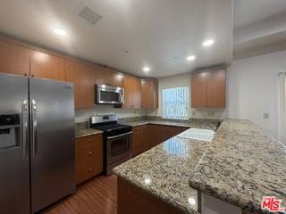 15024 Magnolia Blvd #101 - Photo 5 of 8