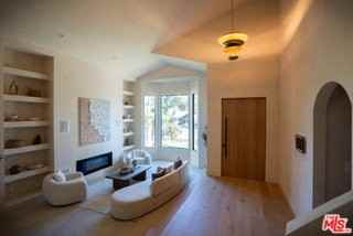 14807 Otsego St - Photo 6 of 8