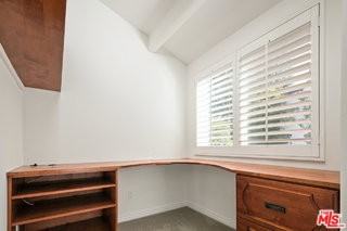 1578 Palisades Dr - Photo 7 of 8