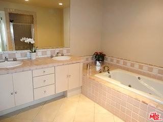 11838 Kiowa Ave #401 - Photo 7 of 8