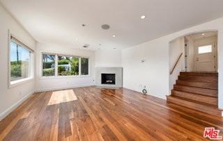 2101 Navy St - Photo 4 of 8