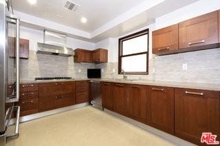 1929 Selby Ave #301 - Photo 7 of 8