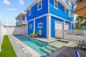 featured image of 14500 N Bayshore Dr