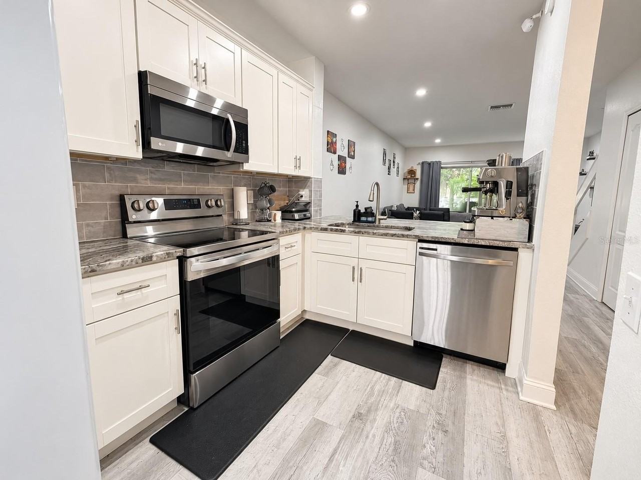 2334 Lake Woodberry Cir - Photo 6 of 30