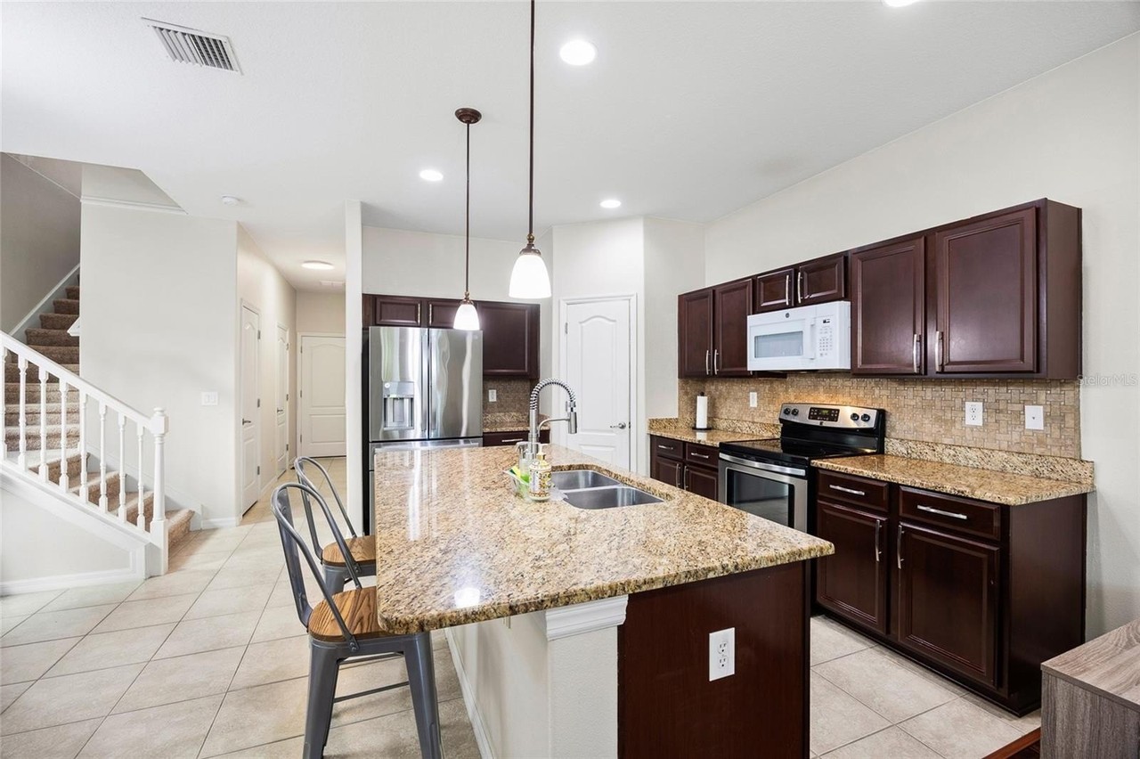 9026 Sienna Moss Ln - Photo 6 of 26