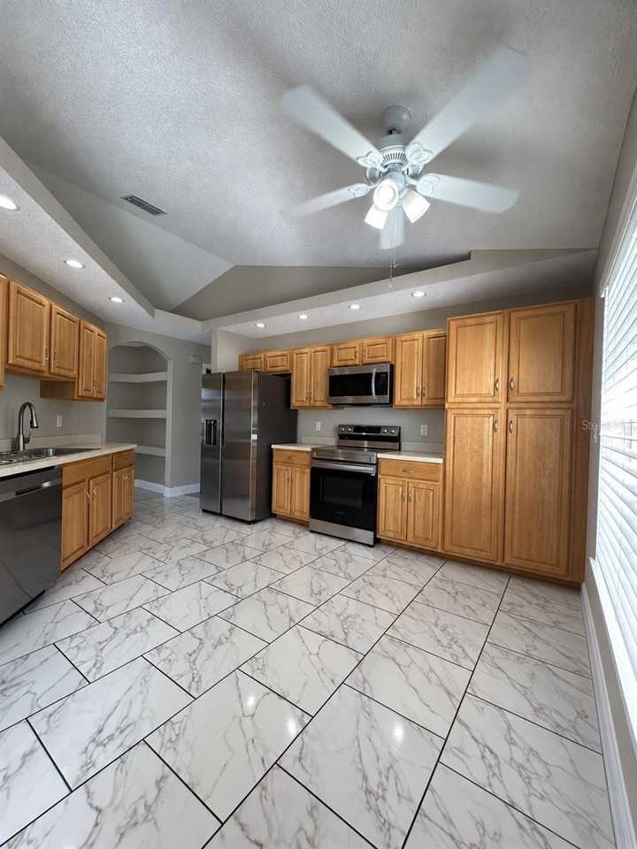 10500 Timbercrest Rd - Photo 5 of 19