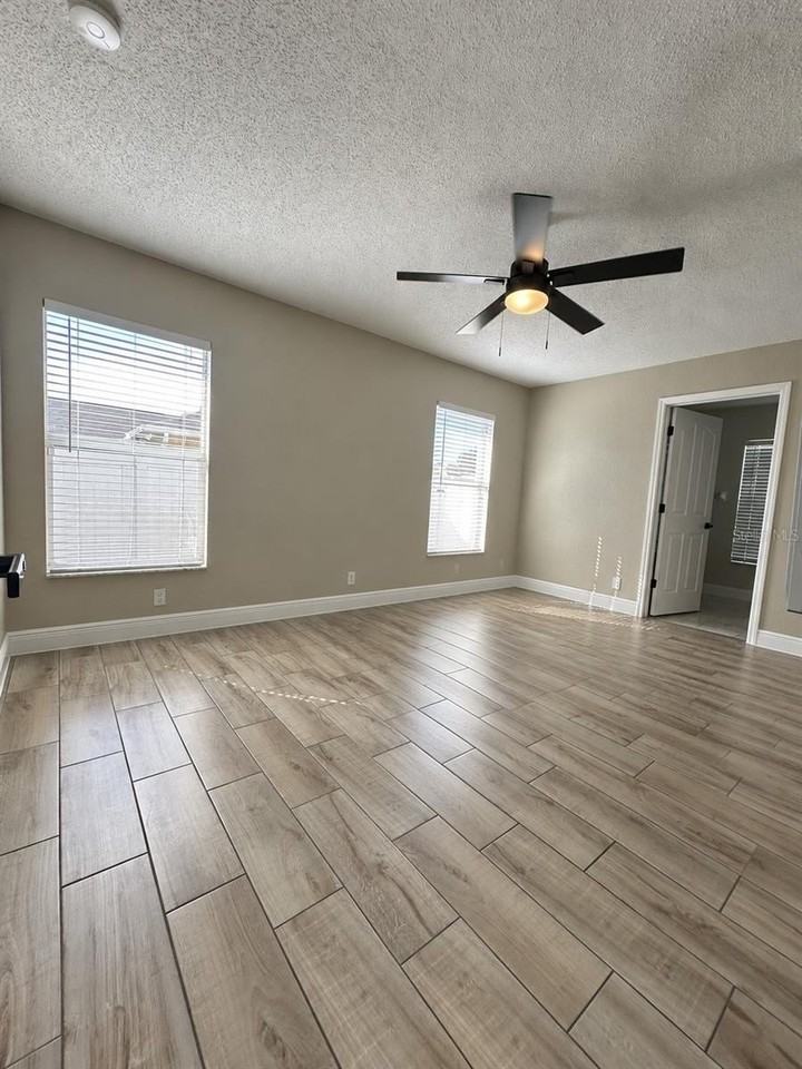 10500 Timbercrest Rd - Photo 6 of 19