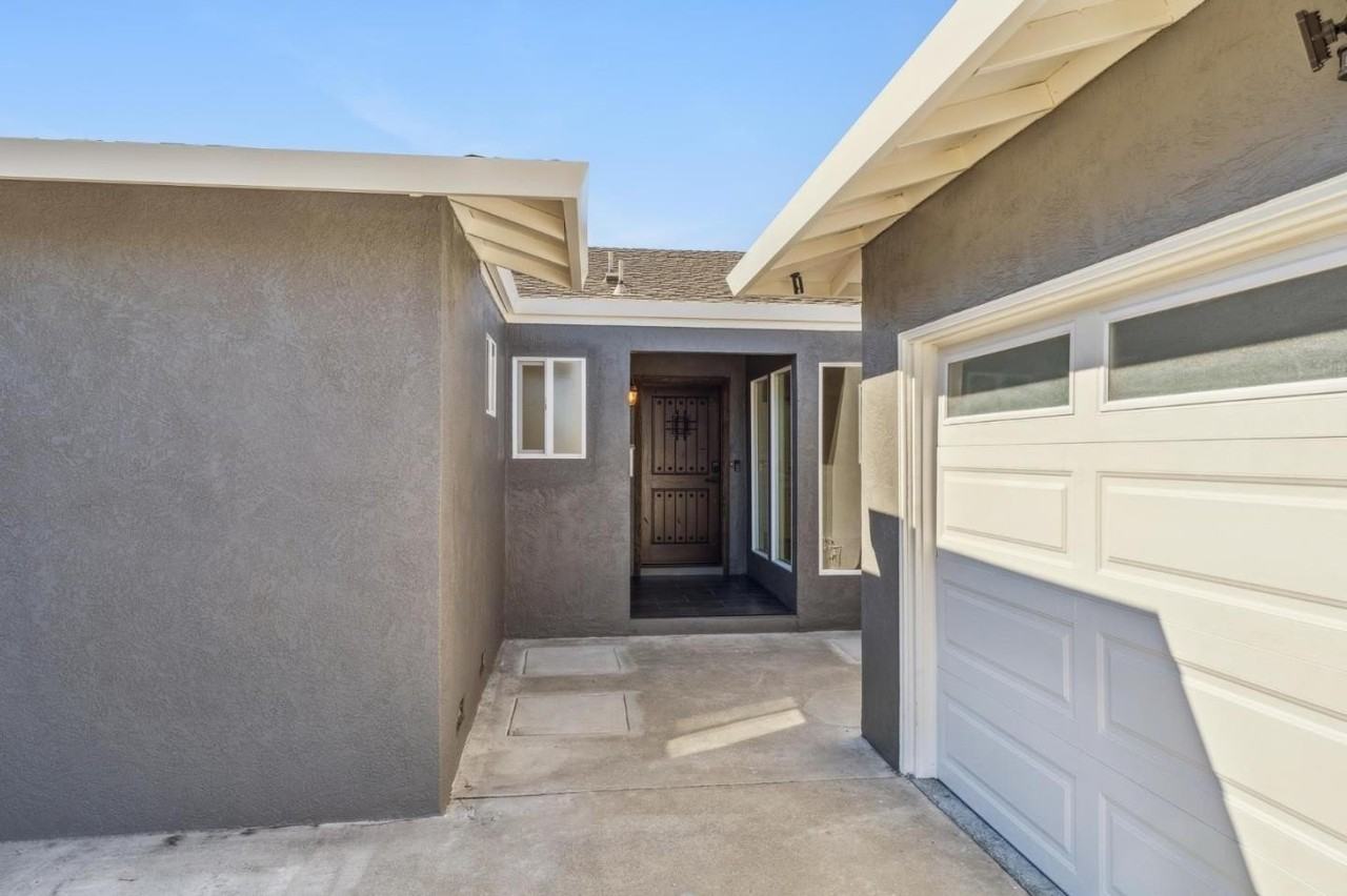 700 Gull Ave - Photo 4 of 50