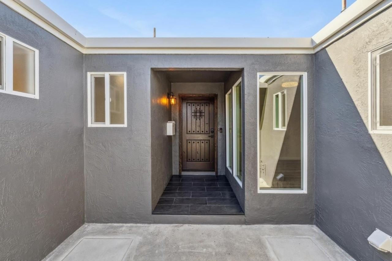 700 Gull Ave - Photo 5 of 50