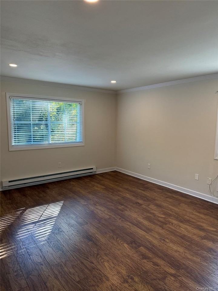 405 Fox Run Ln - Photo 6 of 18