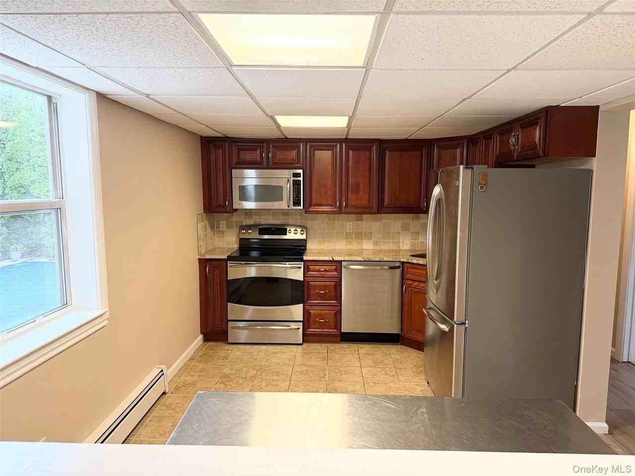 171 Huber Ave - Photo 5 of 10