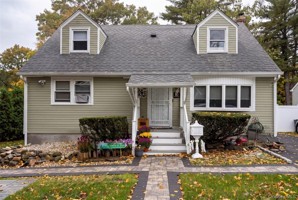 featured image of 13 Cedarwood Dr