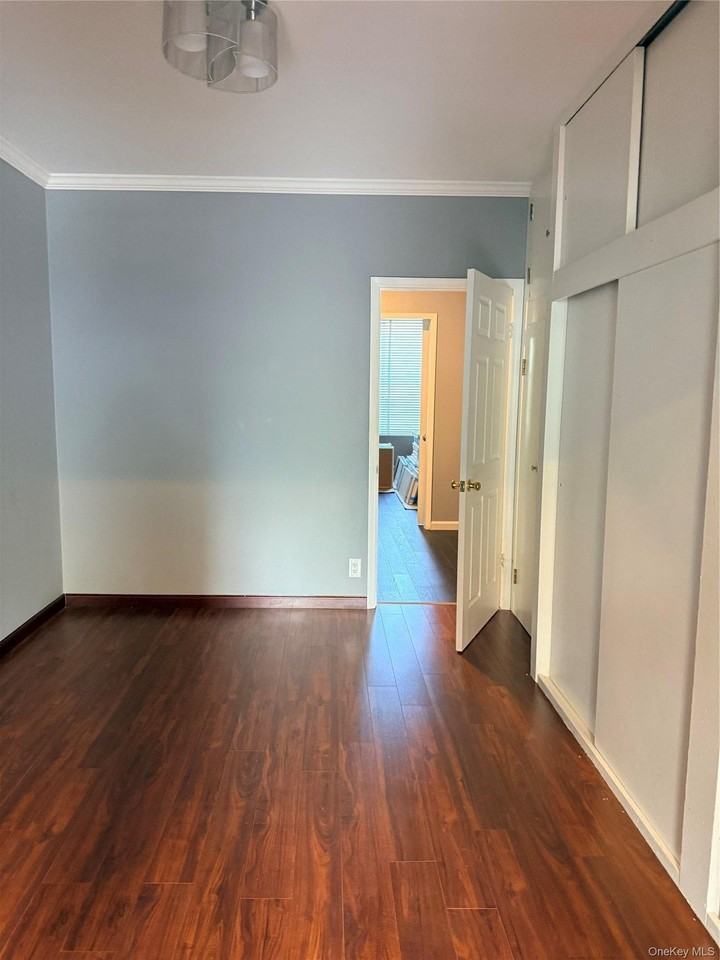 7018 67th Pl - Photo 5 of 5