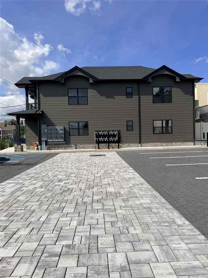 11 Doges Promenade #2C - Photo 5 of 21