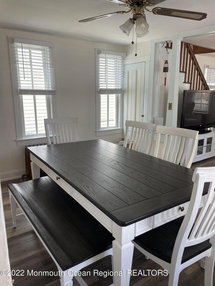 64 Abbott Ave - Photo 6 of 19