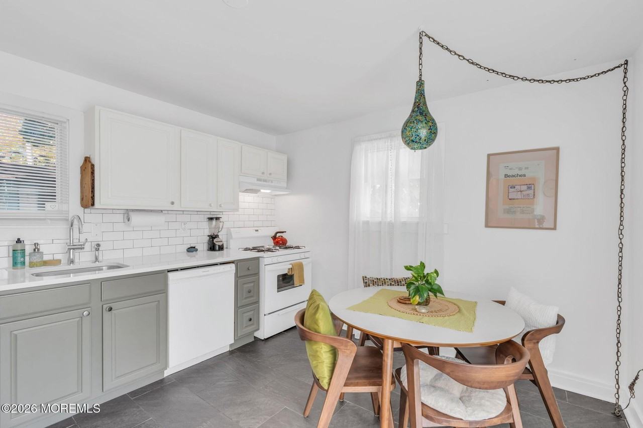 1409 Bangs Ave #1 - Photo 5 of 17